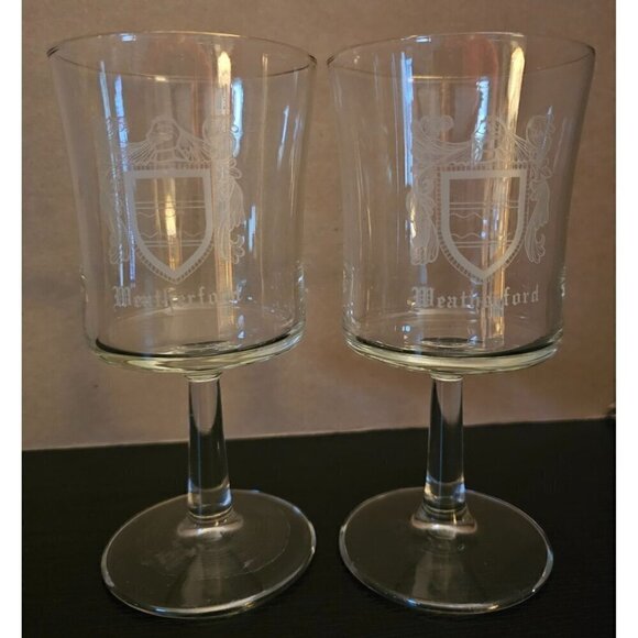 WEATHERFORD Coat of Arms Crystal Etched Family Crest Set of 2, Wine Glass 8 oz - Picture 1 of 5